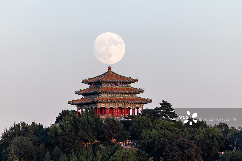 万春亭与白月光图片素材