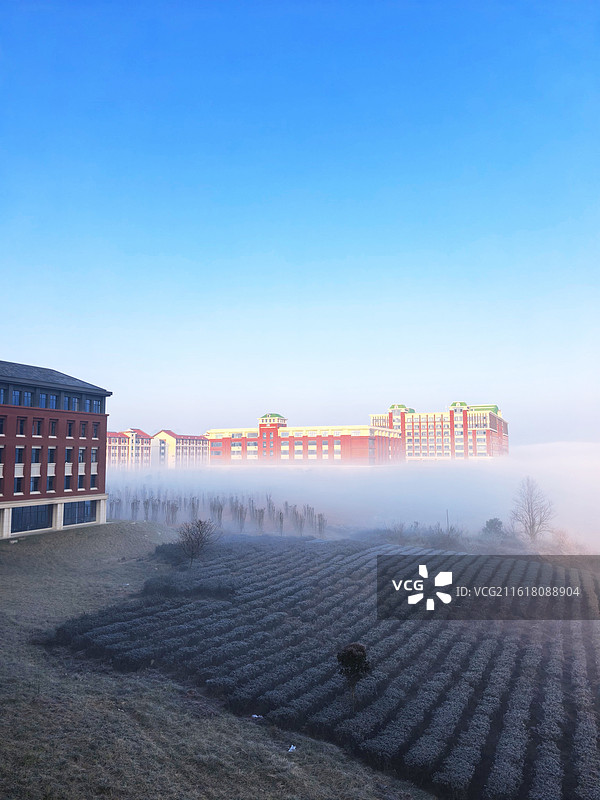 贵州医科大学云漫湖校区校园风格图片素材