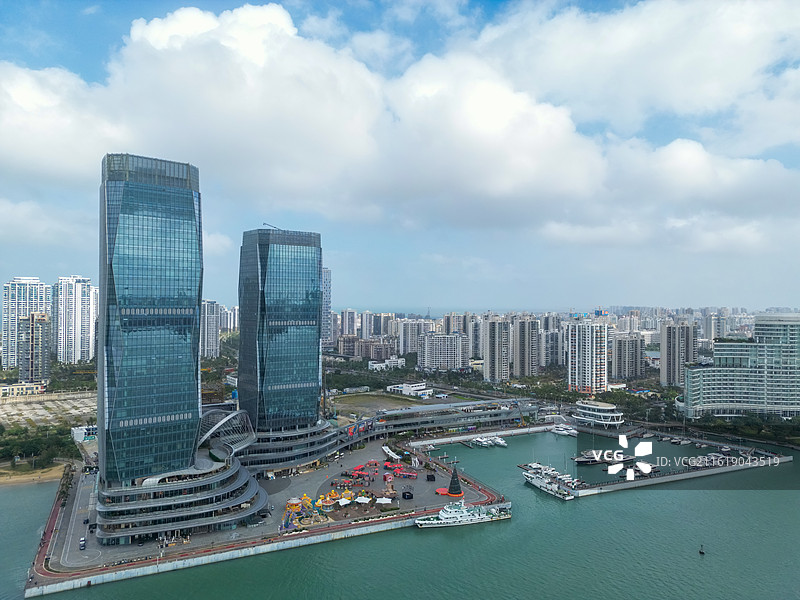 海口湾天空之山风光，中国海南省海口市图片素材