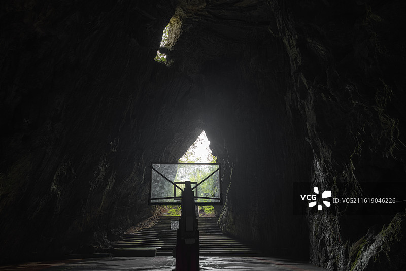 贵州省毕节市纳雍县山洞篮球场图片素材