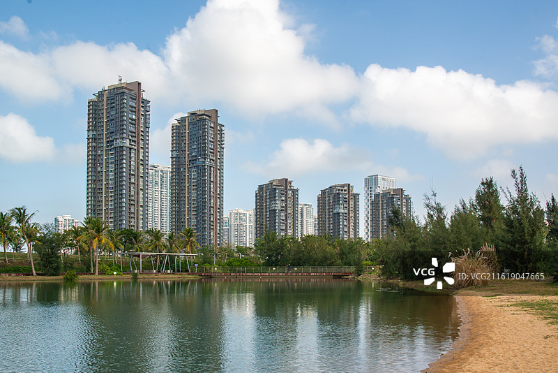 海口湾天空之山风光，中国海南省海口市图片素材