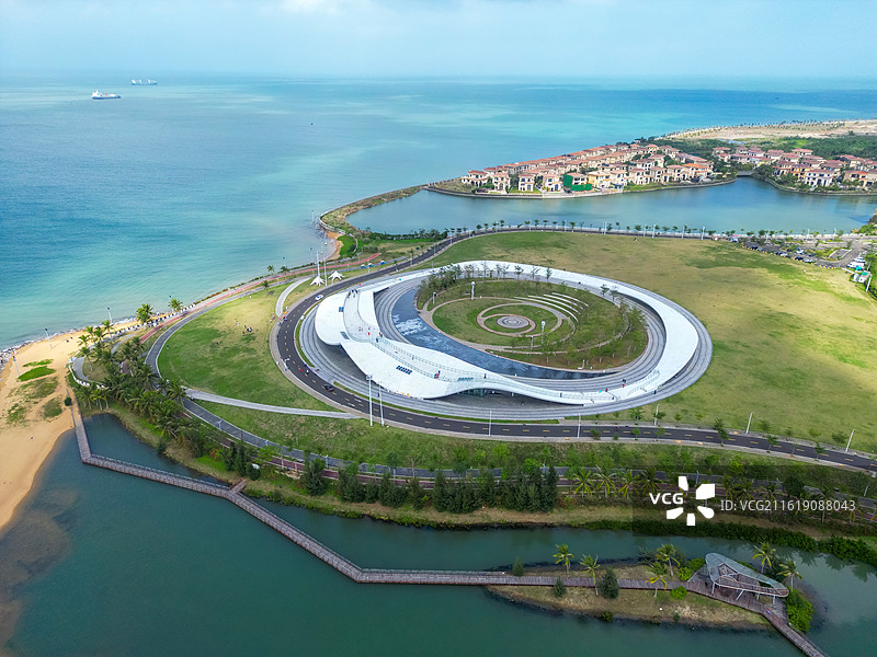 海口湾天空之山风光，中国海南省海口市图片素材