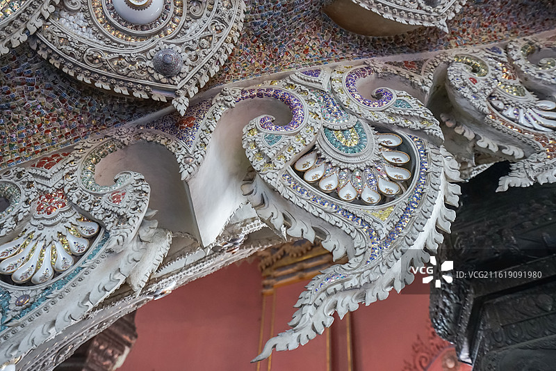 泰国三头象神博物馆Erawan Museum,精美雕花建筑装饰细节图片素材