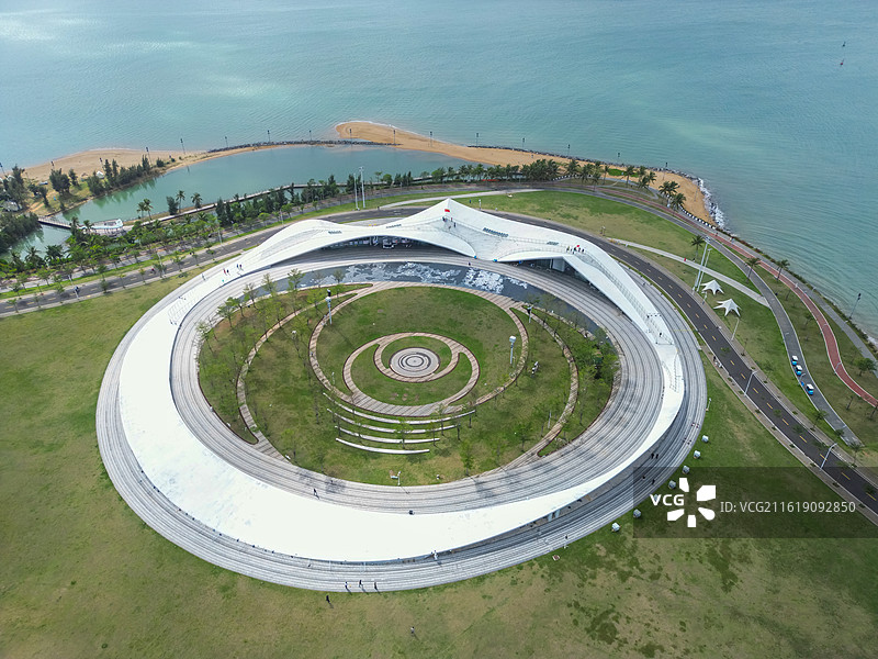 海口湾天空之山风光，中国海南省海口市图片素材