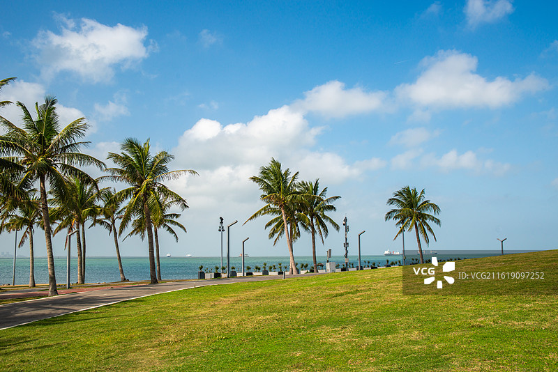 海口湾天空之山风光，中国海南省海口市图片素材