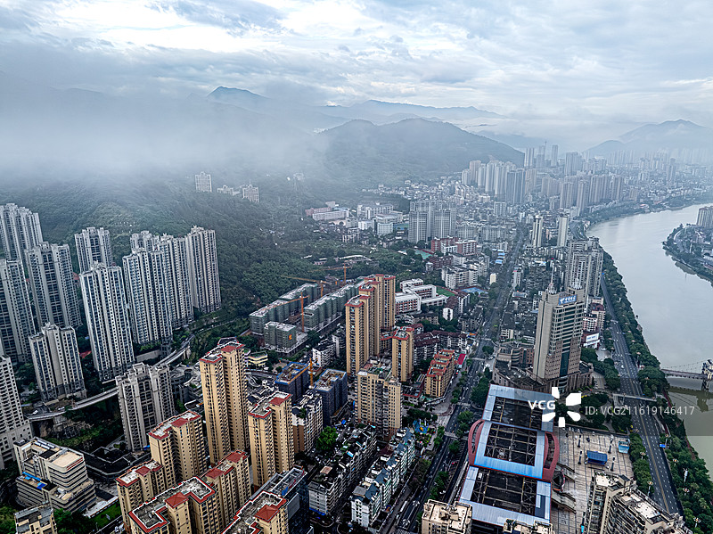 沁园春 三元区第三小学 恒大御府 三明市三线建设城市风光 戴云山武夷山脉丘陵峡谷阶地河流地形 沙溪河图片素材