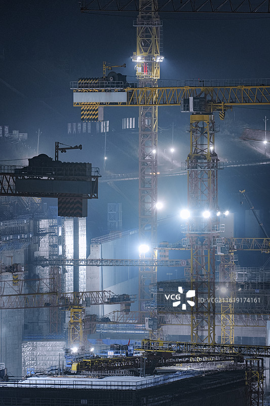 广西平陆运河工程马道枢纽建设夜景图片素材