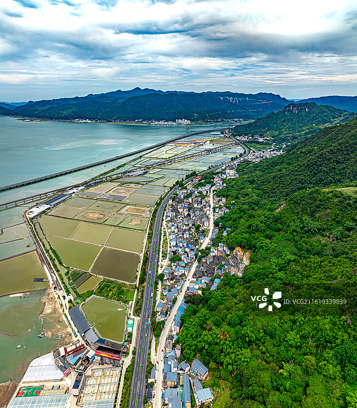 二都村二都湾 国京岚线 沈海高速宁德滨海特大桥 温福铁路 宁德车里湾 三都澳铁基湾 中国基建海上巨龙图片素材