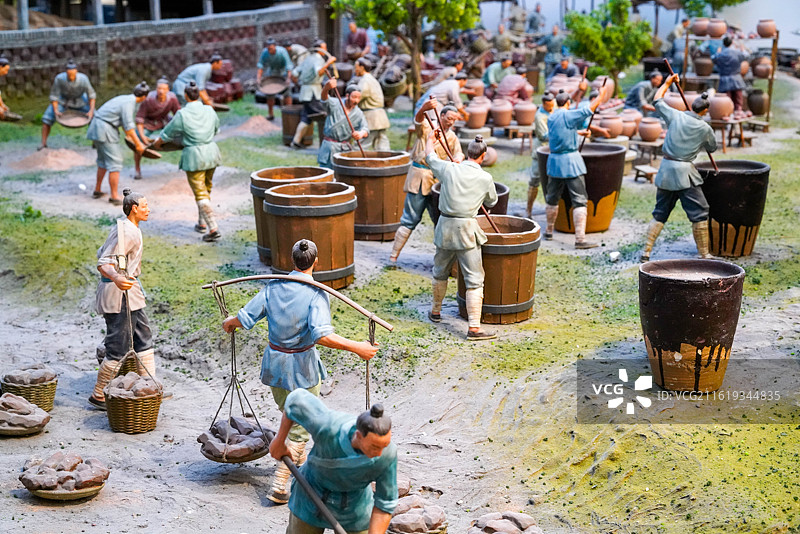 中国宜兴陶瓷博物馆紫砂陶制作工艺微缩景观纪实图片素材