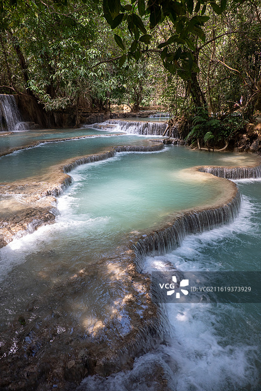 老挝琅勃拉邦光西瀑布图片素材