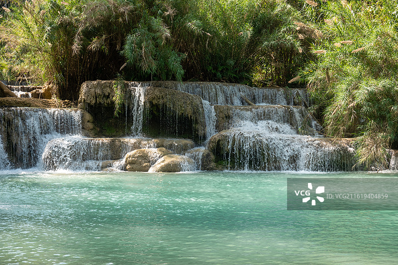 老挝琅勃拉邦光西瀑布图片素材