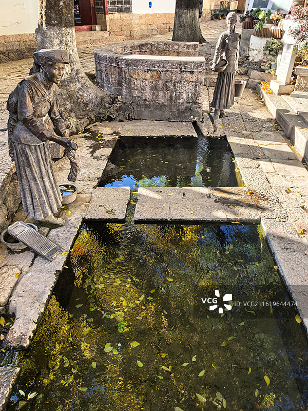 丽江古城三眼井图片素材