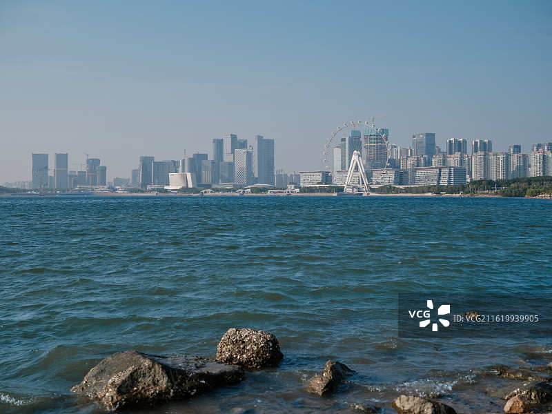深圳南山前海石公园欢乐港湾湾区之光摩天轮图片素材