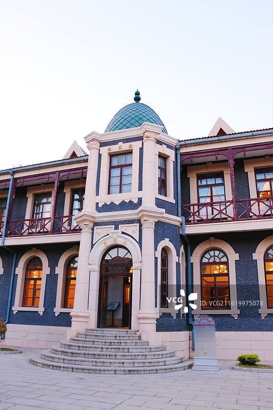 伪满皇宫博物院勤民楼，欧式风格的二层建筑，溥仪就任伪满洲国执政，取敬天法祖，勤政爱民祖训，命名勤民楼图片素材