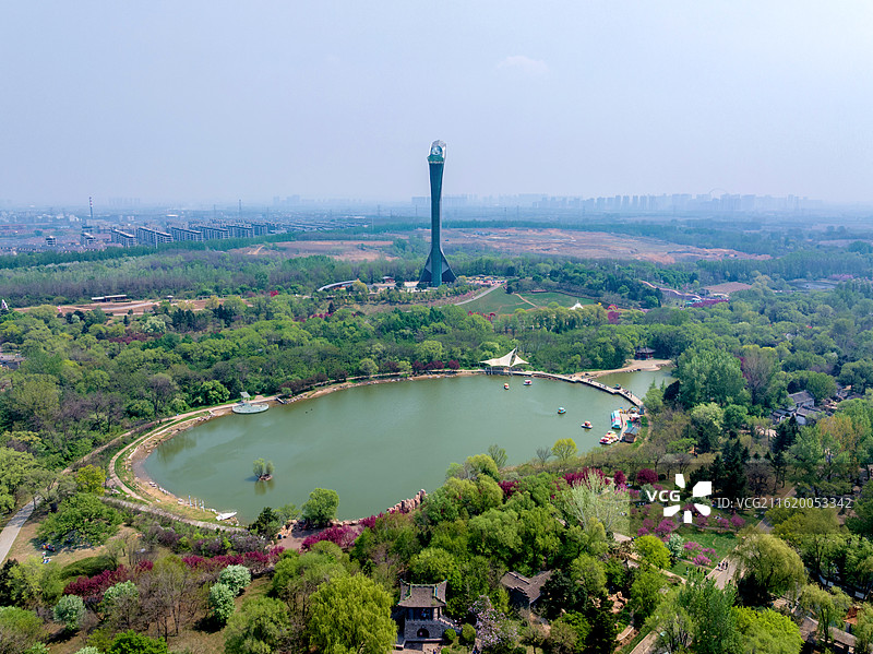中国辽宁沈阳世博园百合塔航拍风光图片素材