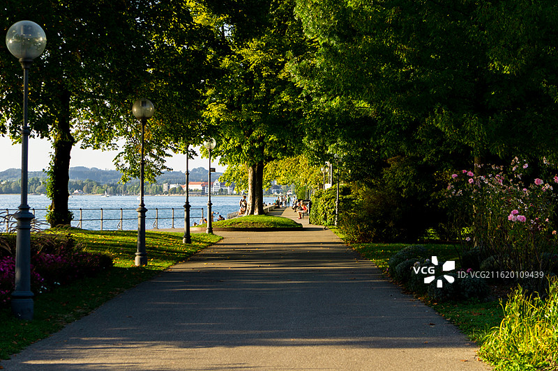 德国博登湖边的游步道图片素材