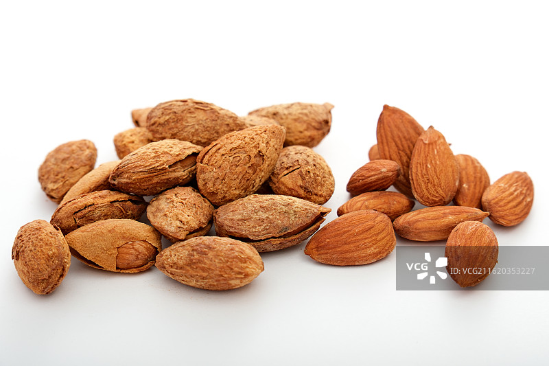 巴旦木零食坚果图片素材
