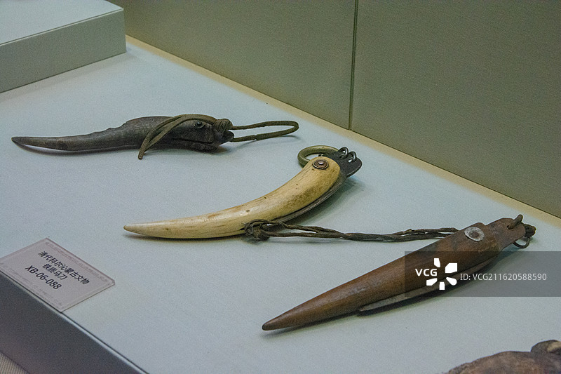 清代科尔沁蒙古铁质马刀图片素材