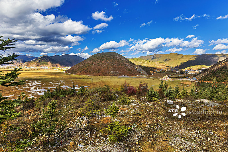 云南香格里拉市纳帕海图片素材