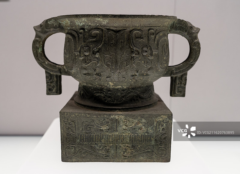 西周早期从簋，现藏于上海博物馆，是商周时期重要的青铜礼器。图片素材
