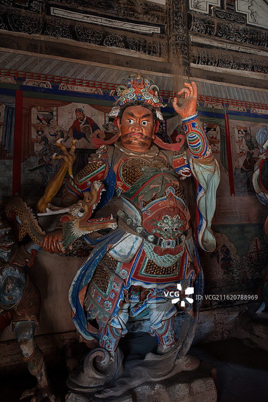 山西忻州繁峙县国保单位三圣寺里的明代彩塑佛教造像图片素材