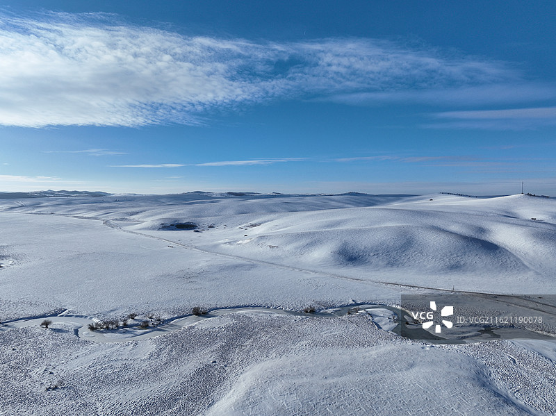 航拍纯净唯美的呼伦贝尔雪原图片素材