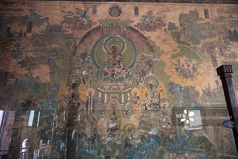 山西忻州繁峙县国保单位岩山寺文殊殿里的金代壁画图片素材