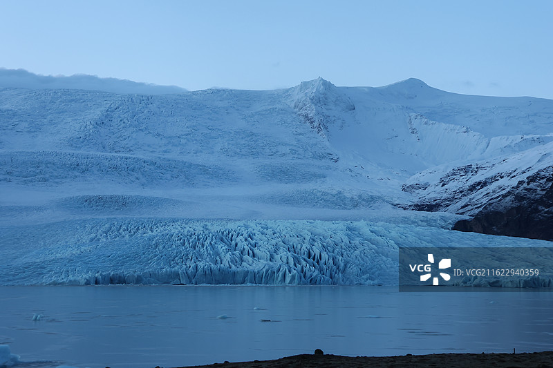 冰岛冰河湖南线绝美风光 杰古沙龙冰河湖钻石沙滩蓝冰奇观瓦特纳冰川南岸瀑布极光自驾旅行自然风景摄影图片素材