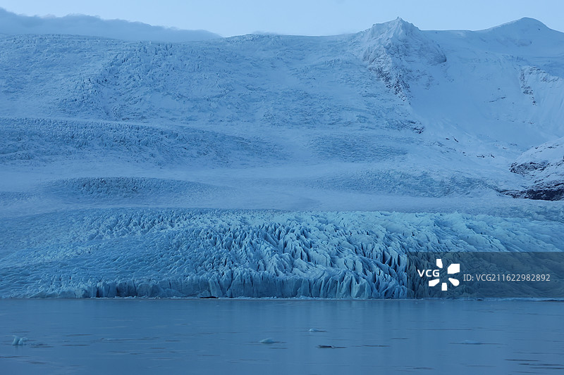 冰岛冰河湖南线绝美风光 杰古沙龙冰河湖钻石沙滩蓝冰奇观瓦特纳冰川南岸瀑布极光自驾旅行自然风景摄影图片素材