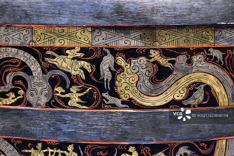贴金银漆樽 (器身花纹特写)(仿制品)，原件出土于南昌汉代海昏侯国遗址图片素材