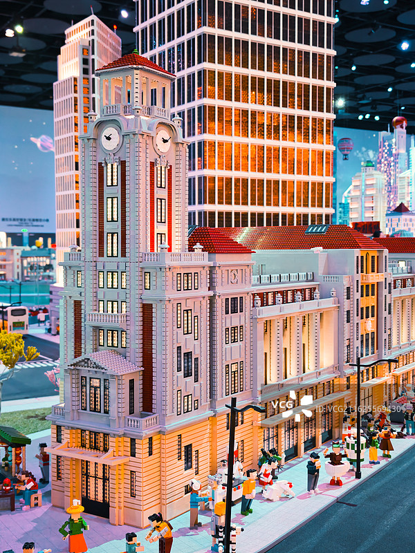 积木搭建的城市建筑图片素材