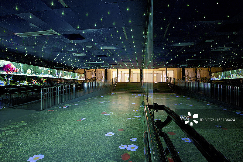 地下梦幻通道图片素材