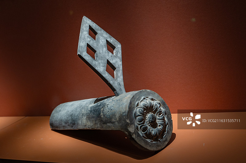 北魏 莲花纹瓦当（带瓦身瓦钉）1963年龙虎滩村北魏一号房址出土 汉魏洛阳故城遗址博物馆图片素材