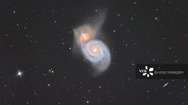 M51蜗状星系图片素材