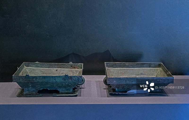 颐和园博物馆“晋国霸业”：铜簠【1961年山西省侯马市上马村13号墓出土，山西博物院藏，春秋】图片素材
