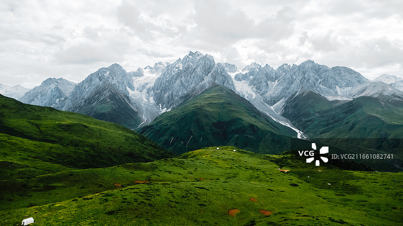 甘孜县刀锋岩风景图片素材