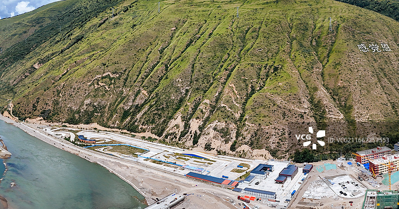 炉霍县 新都村 霍尔广场 团结路 地标航拍图片素材