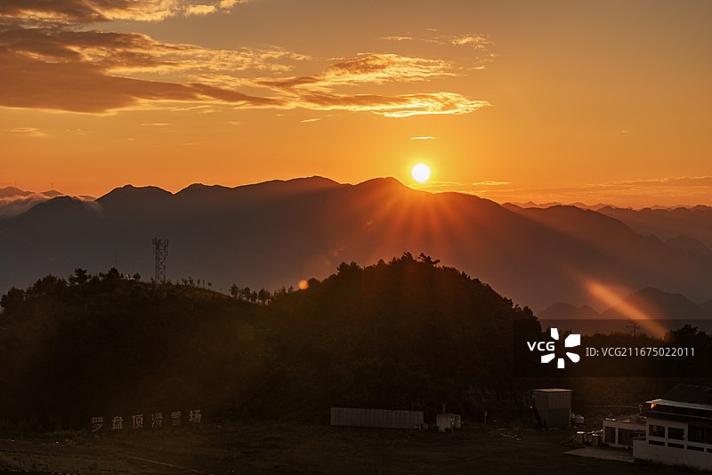 巴山大峡谷日出图片素材