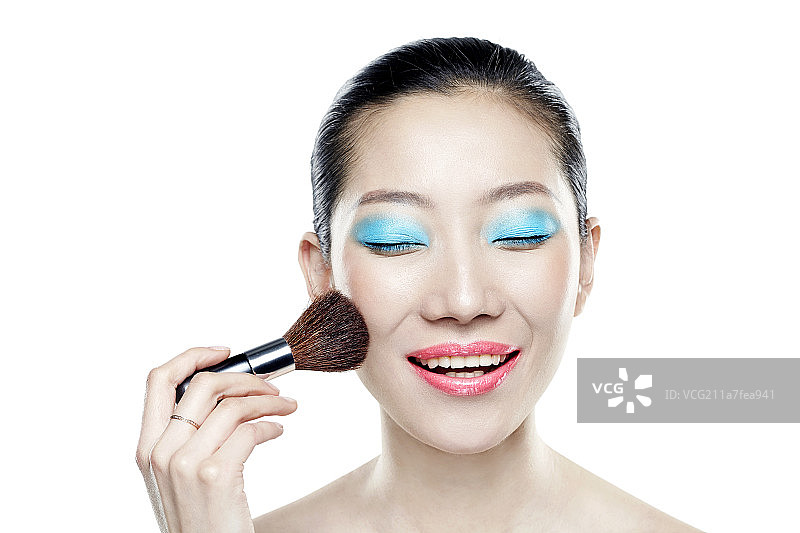 涂蓝色眼影的美女图片素材