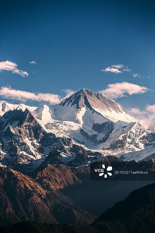 尼泊尔安娜普纳峰雪山图片素材