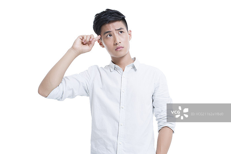 年轻男子思考图片素材