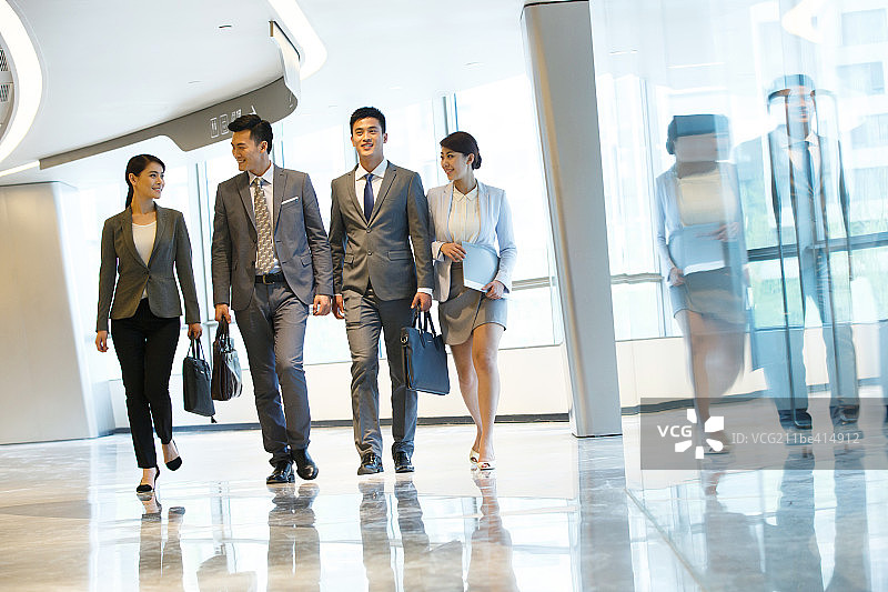 商务人士交谈图片素材