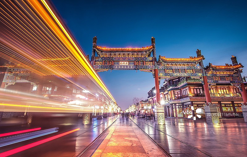 前门大街夜景，汽车广告背景图图片素材