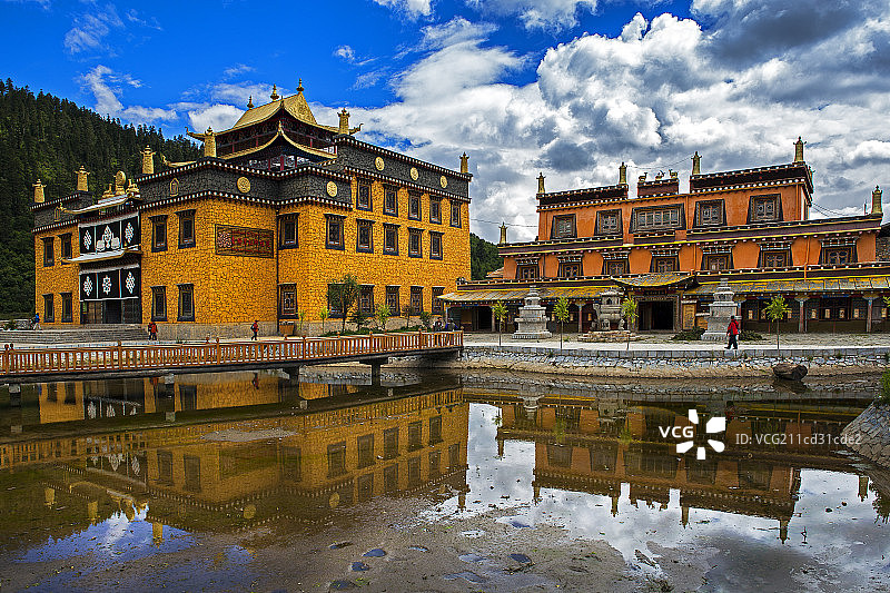 迪庆德吉林寺图片素材