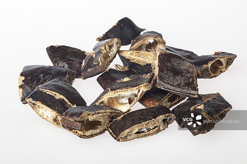 放在桌子上的皂角图片素材