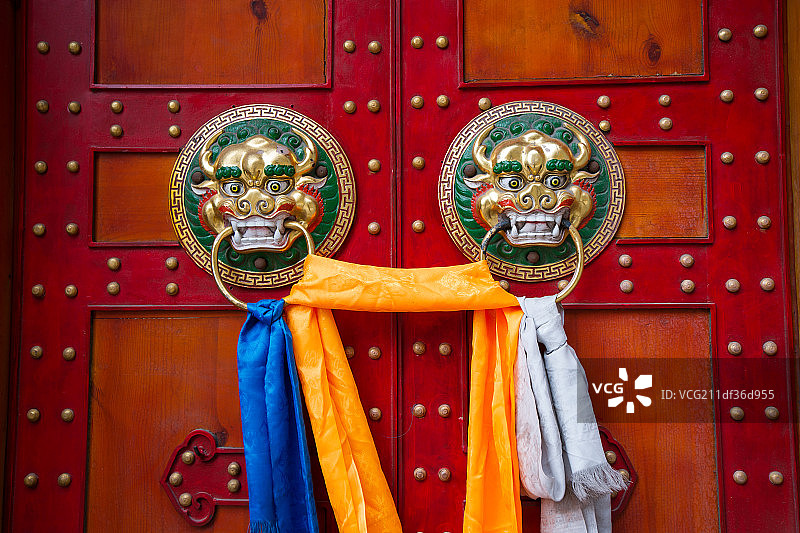 藏族寺庙门特写图片素材