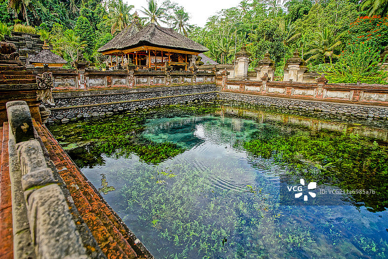 巴厘岛的圣泉寺图片素材