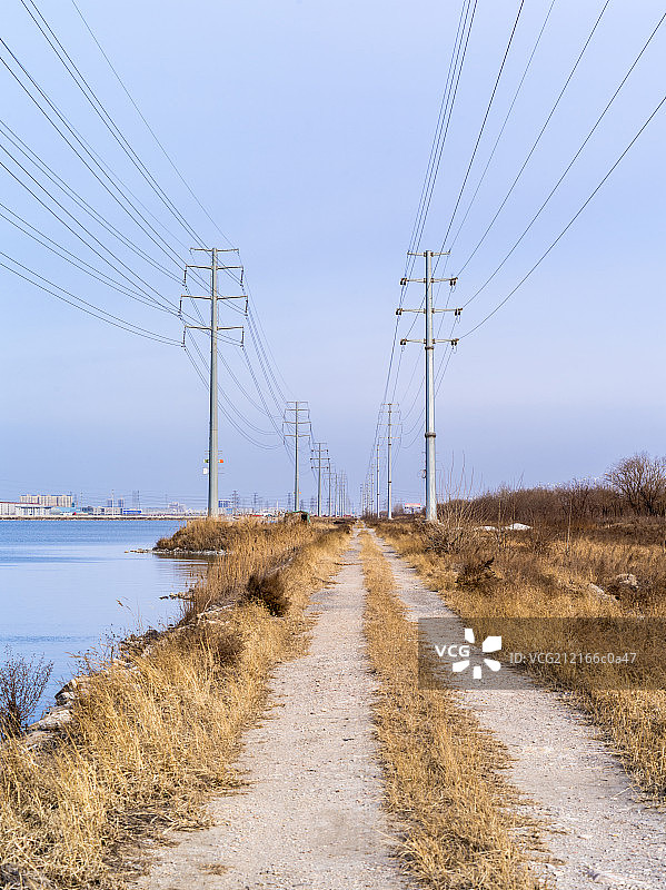 海边偏僻的道路图片素材