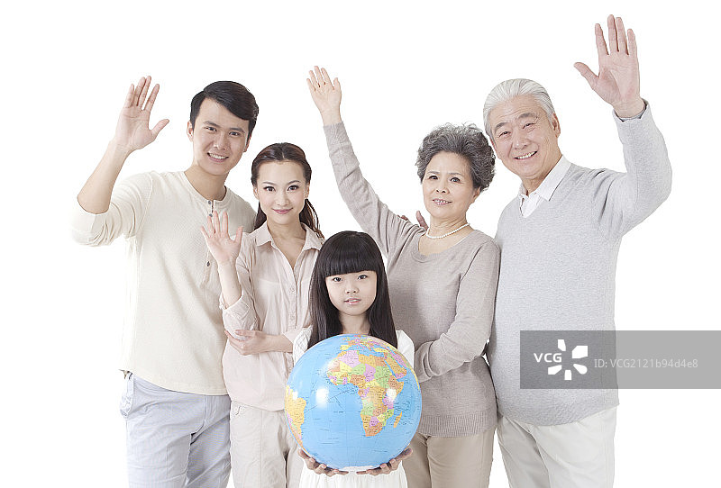 东方大家庭和地球仪图片素材