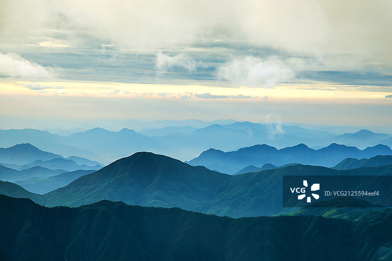 括苍山日出山脉风景图片素材